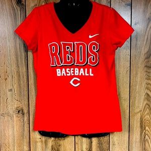 Women’s Nike Cincinnati Reds Baseball Slim Fit V-Neck Tee